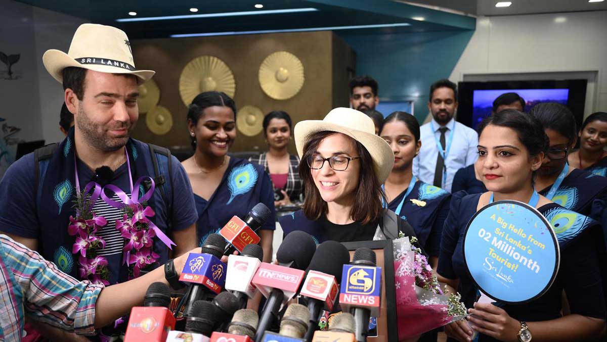 Sri Lanka eyes 2.3mn tourists in 2025, French couple helps pass two million mark
