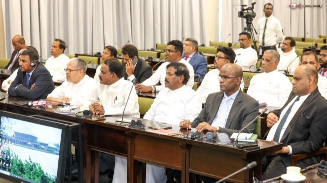 Sri Lanka’s legislators given language lessons