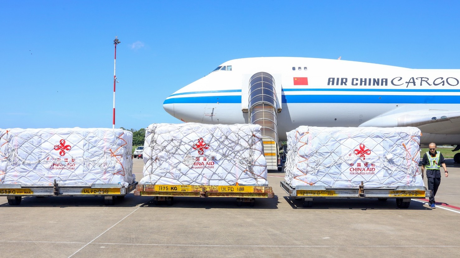 Disaster diplomacy aids Sri Lanka as World rallies after Ditwah’s trail of destruction