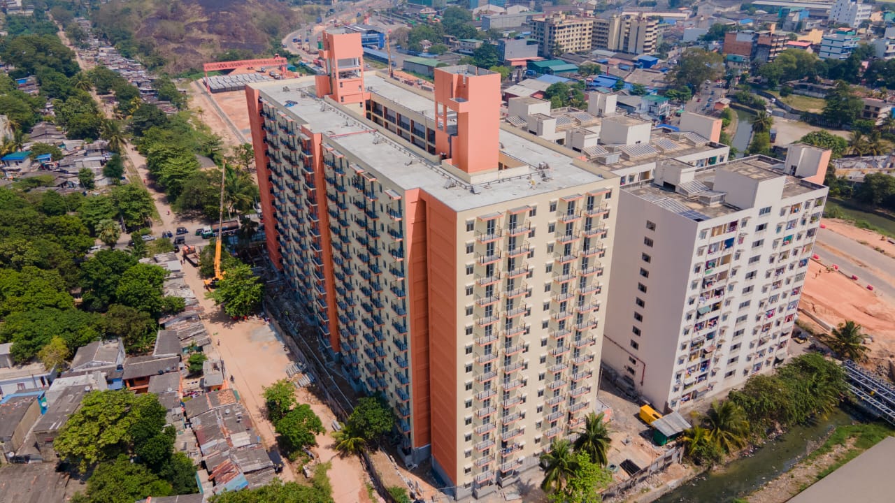 Sri Lanka Police to get 350 Harbour View apartments